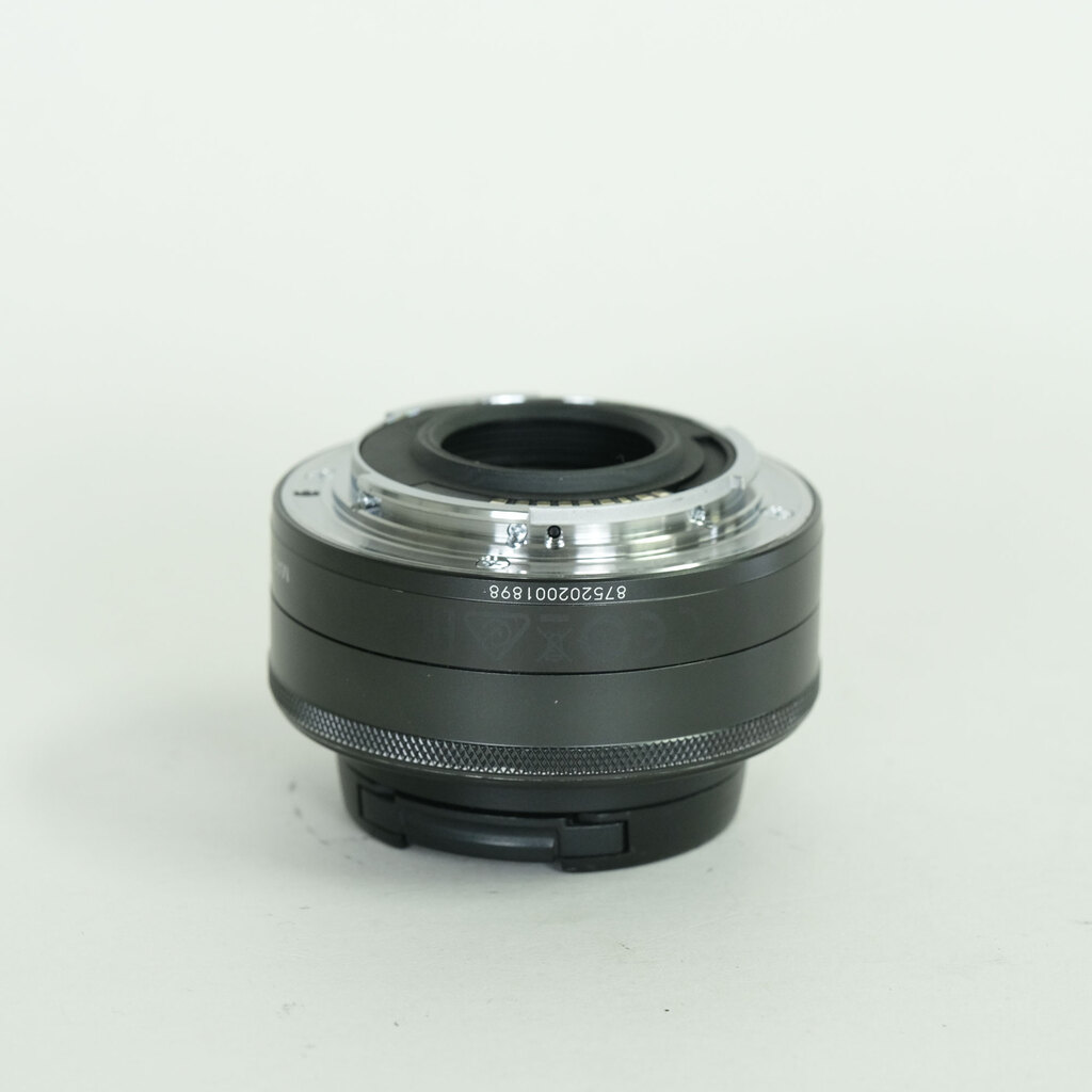 Canon EF-M22mm F2 STM