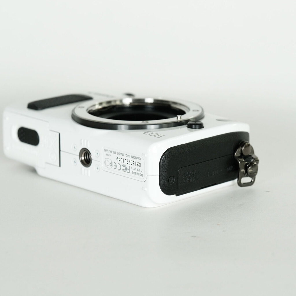 Canon EOS M ボディ ホワイト