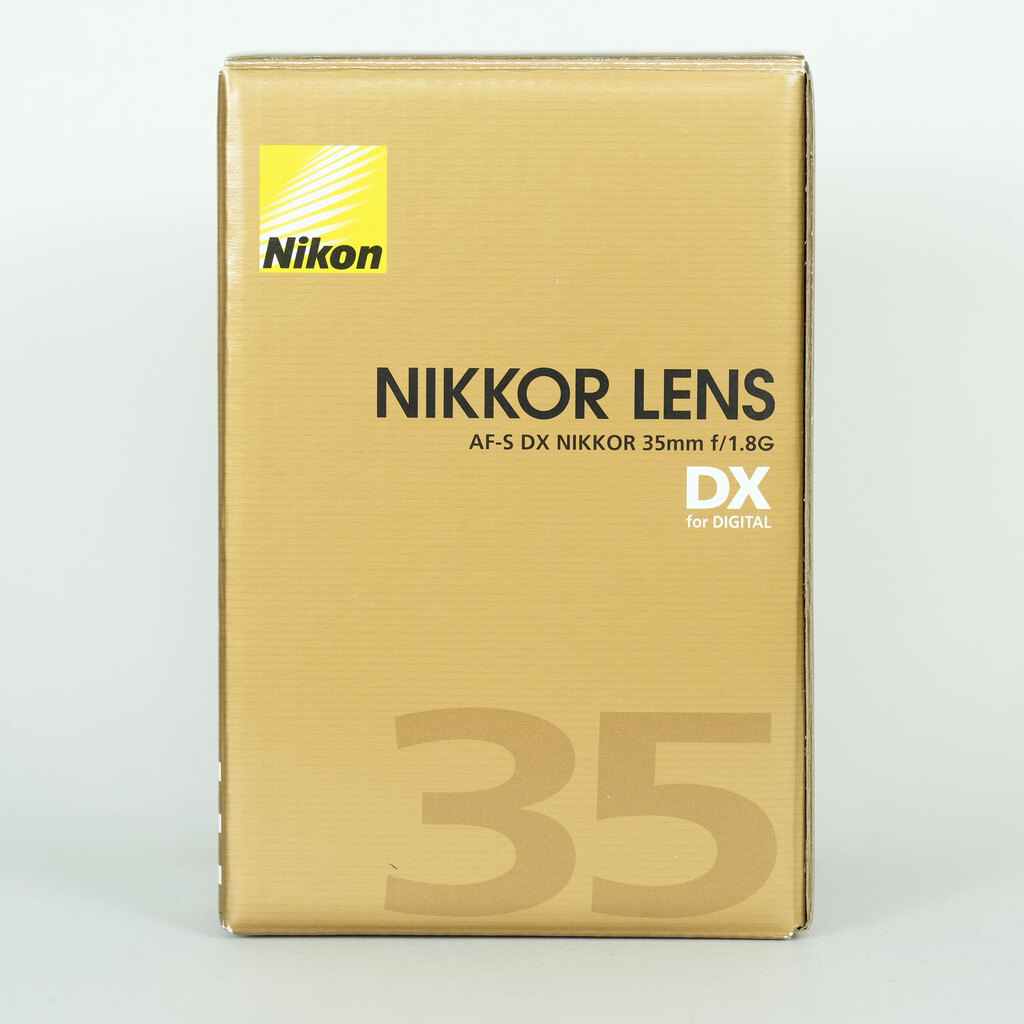 Nikon AF-S DX NIKKOR 35mm f/1.8G Nikon AF-S DX NIKKOR 35mm f/1.8G