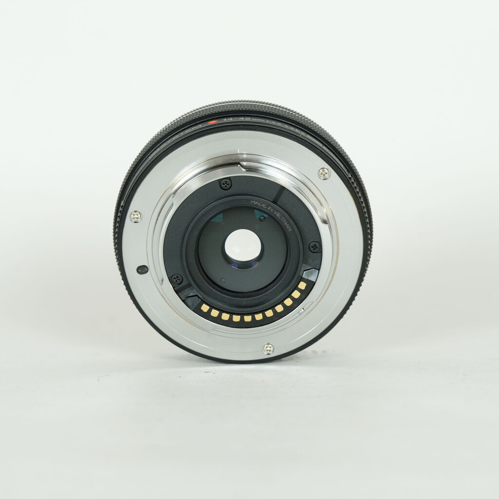 OM SYSTEM M.ZUIKO ED 14-42mm F3.5-5.6 EZ ブラック OM SYSTEM M.ZUIKO ED 14-42mm F3.5-5.6 EZ ブラック