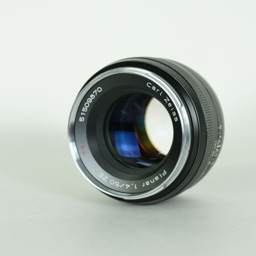 Carl Zeiss Planar T* 50mm F1.4 ZE [キヤノンEF用]