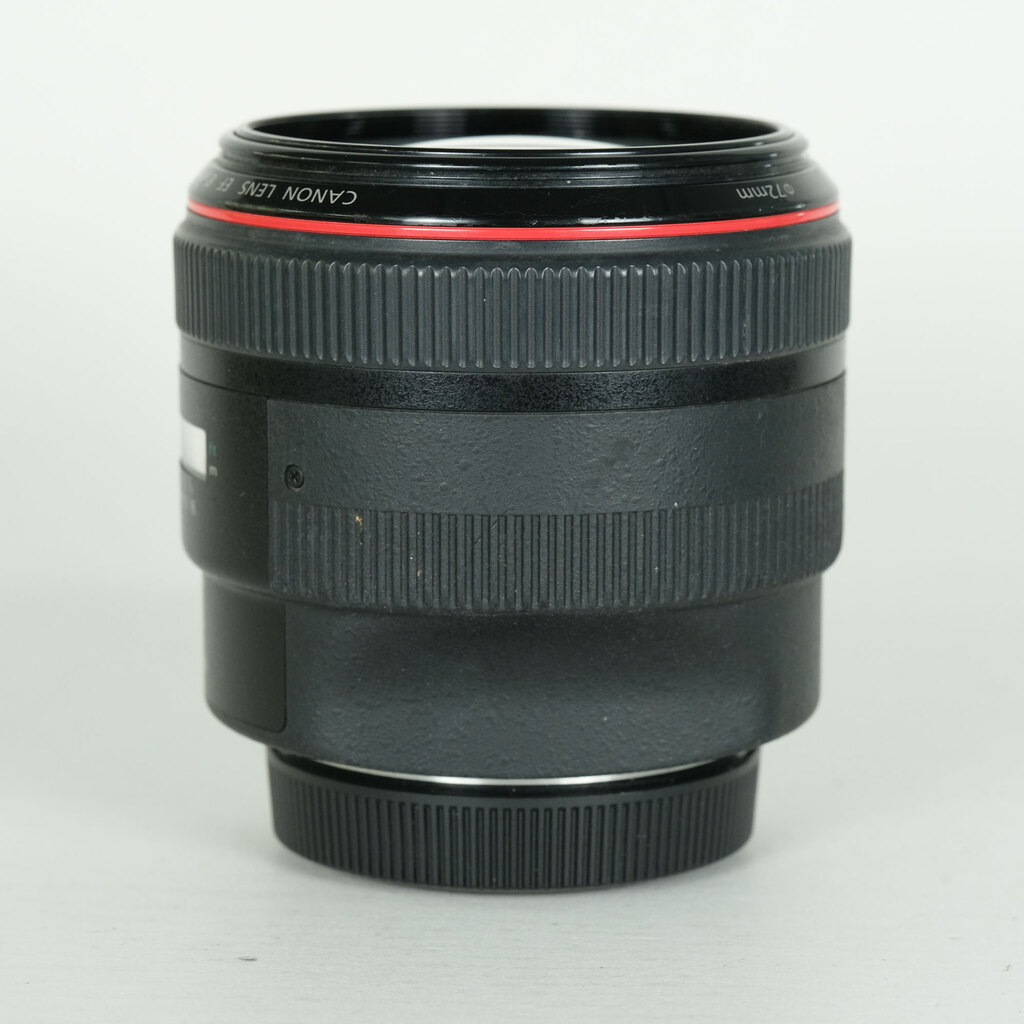 Canon EF85mm F1.2L II USMの出品 | ONE SCENE（ワンシーン）