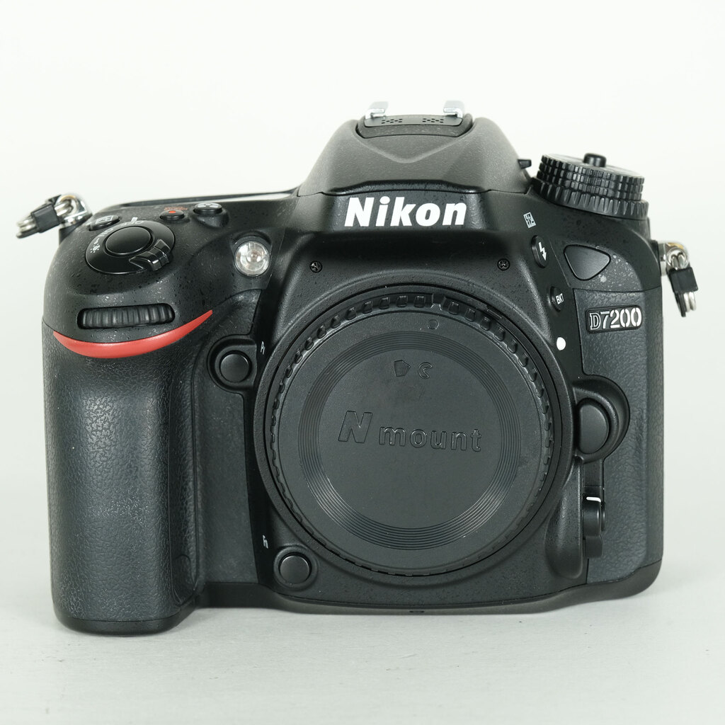 Nikon D7200