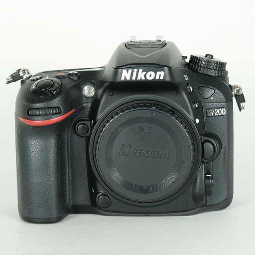 Nikon D7200