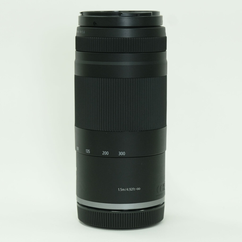 Canon RF75-300mm F4-5.6 Canon RF75-300mm F4-5.6