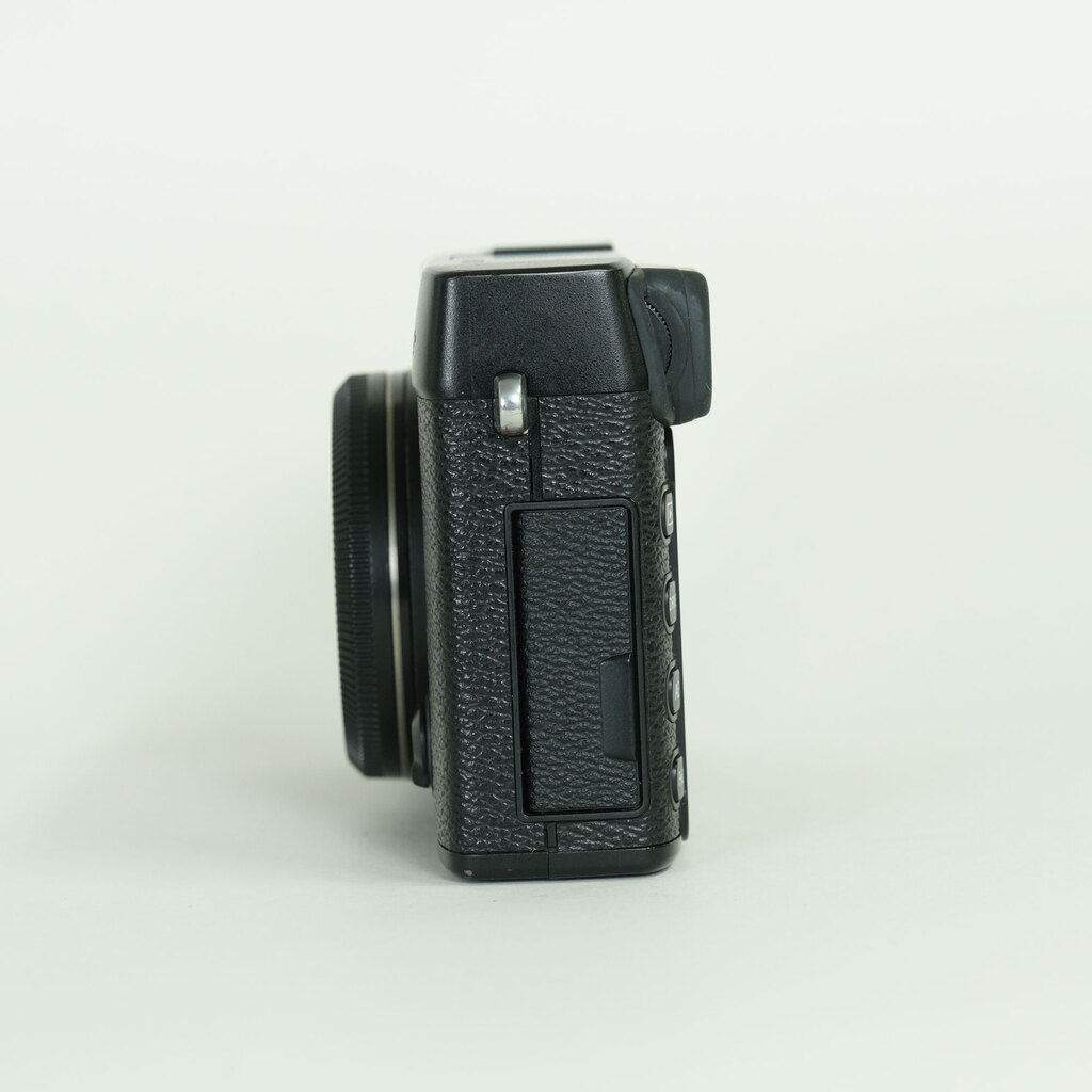 FUJIFILM X-E2