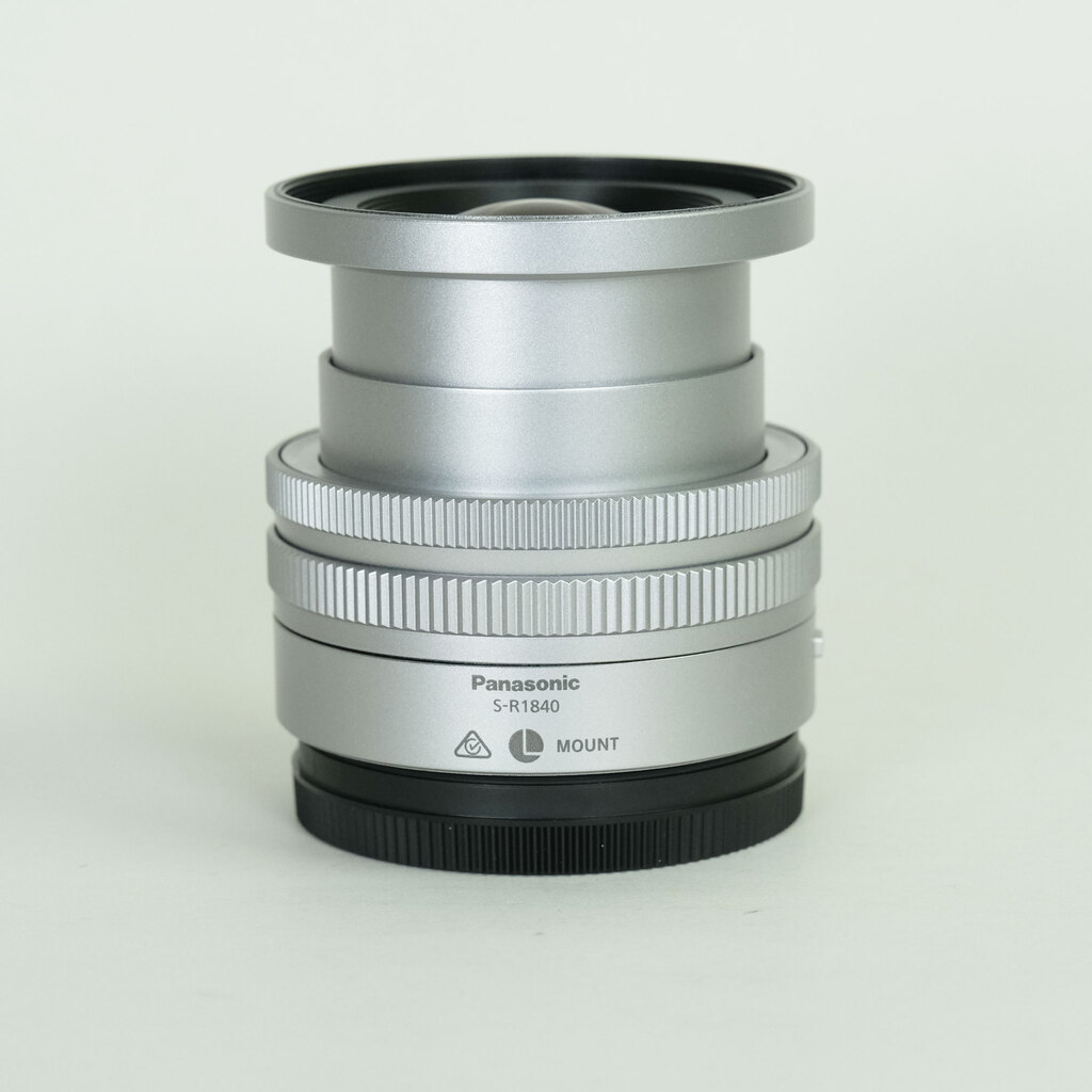 Panasonic LUMIX S 18-40mm F4.5-6.3 Panasonic LUMIX S 18-40mm F4.5-6.3