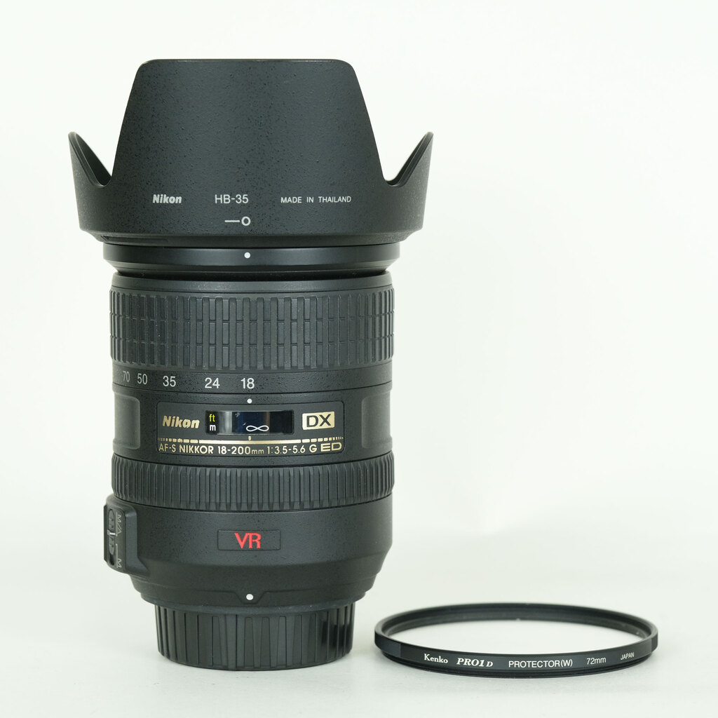Nikon AF-S DX VR Zoom-Nikkor 18-200mm F3.5-5.6G IF-ED