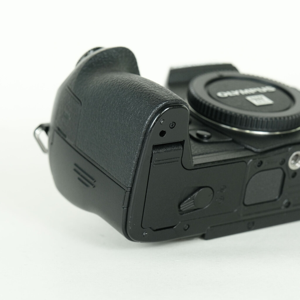 OLYMPUS OM-D E-M1 Mark III