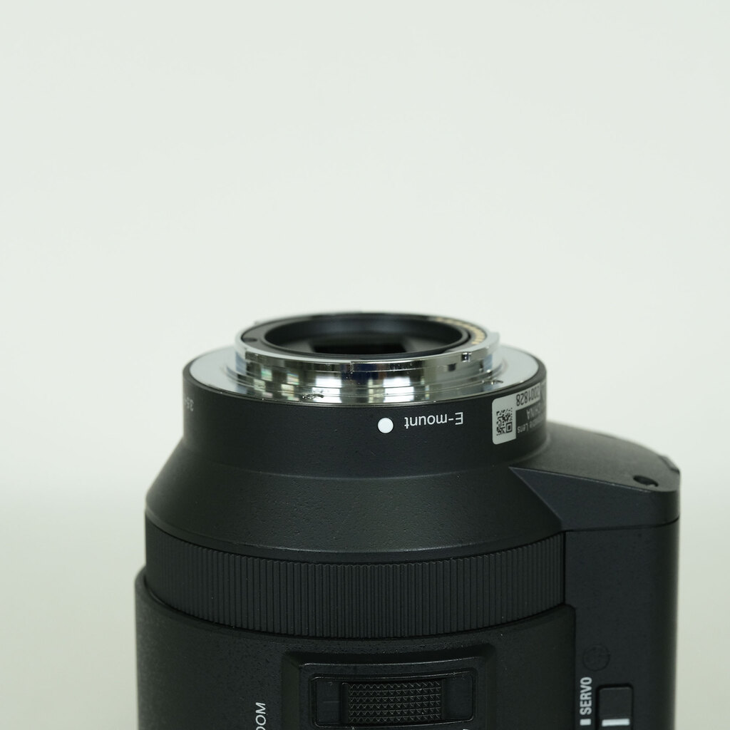 SONY E PZ 18-200mm F3.5-6.3 OSS SELP18200