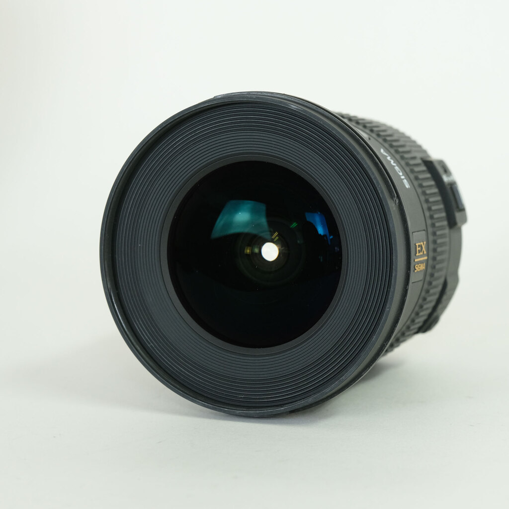 SIGMA 10-20mm F3.5 EX DC HSM (キヤノンEF用)