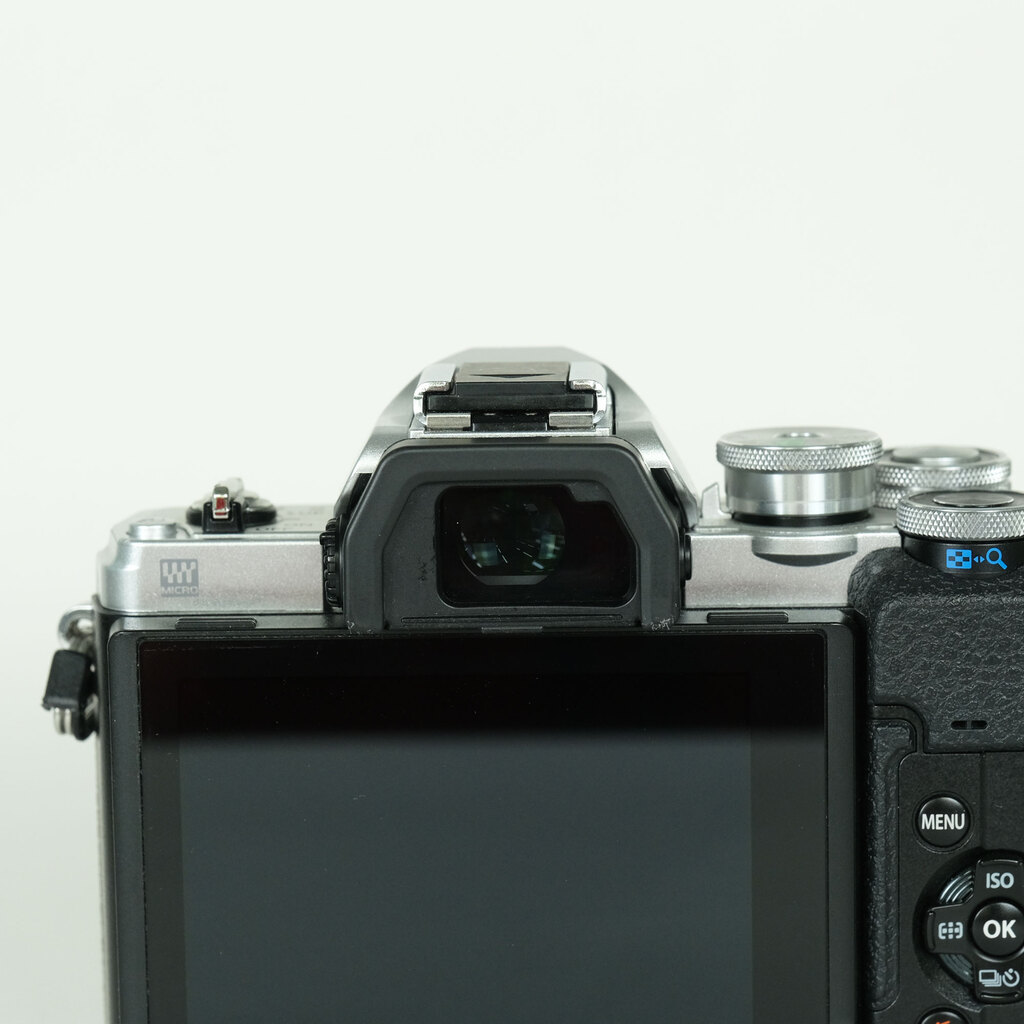 OLYMPUS OM-D E-M10 Mark IV