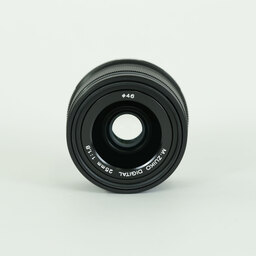 OLYMPUS M.ZUIKO DIGITAL 25mm F1.8 OLYMPUS M.ZUIKO DIGITAL 25mm F1.8