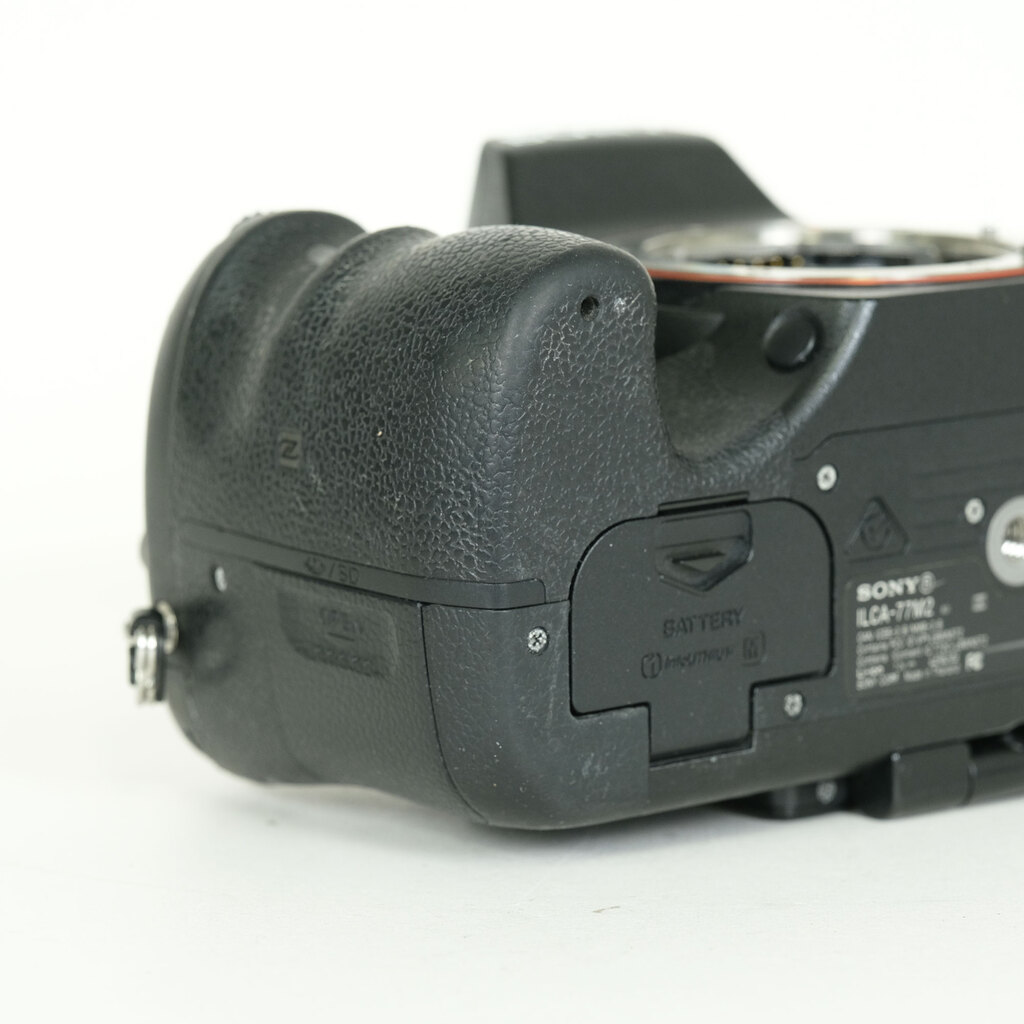 SONY α77IIボディ ILCA-77M2