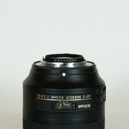 Nikon AF-S NIKKOR 85mm f/1.8G