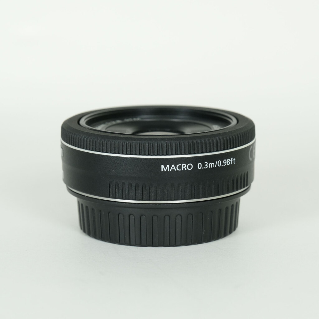 Canon EF40mm F2.8 STM