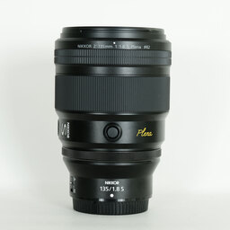 Nikon NIKKOR Z 135mm f/1.8 S Plena