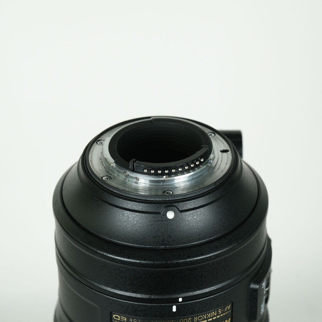 Nikon AF-S NIKKOR 200-500mm f/5.6E ED VR Nikon AF-S NIKKOR 200-500mm f/5.6E ED VR