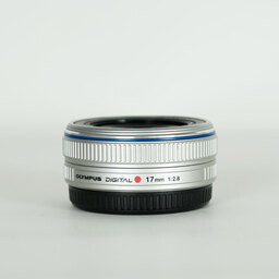 OLYMPUS M.ZUIKO DIGITAL 17mm F2.8 シルバー