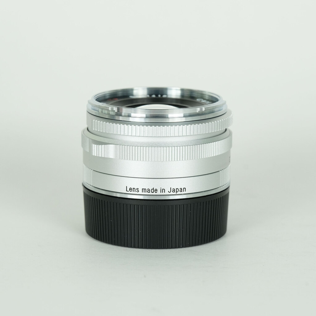 Carl Zeiss C Biogon T*2.8/35ZM シルバーの出品 | ONE SCENE（ワン