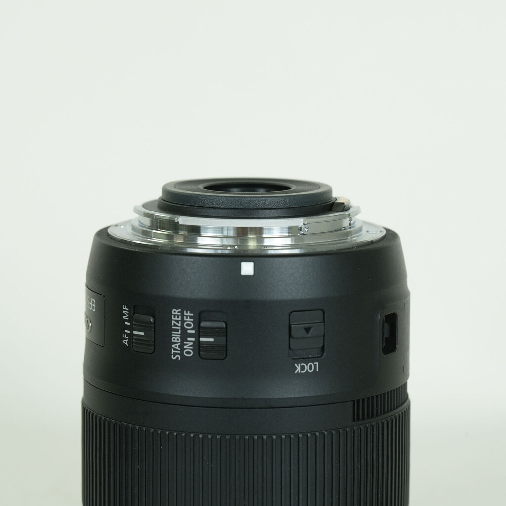 Canon EF-S18-135mm F3.5-5.6 IS USM
