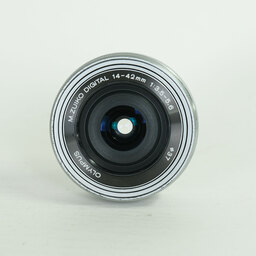 OLYMPUS M.ZUIKO DIGITAL ED 14-42mm F3.5-5.6 EZ シルバー