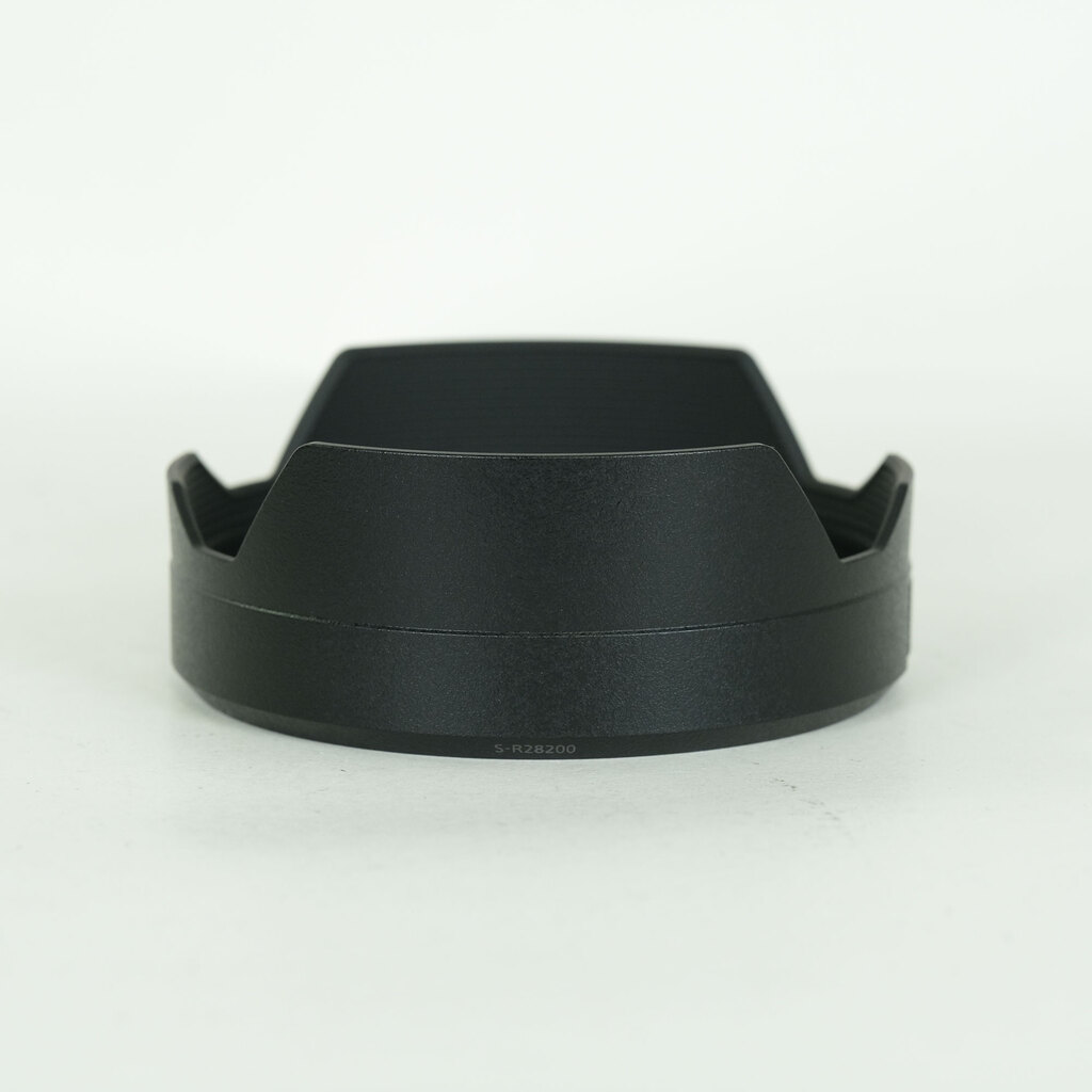 Panasonic LUMIX S 28-200mm F4-7.1 MACRO O.I.S.