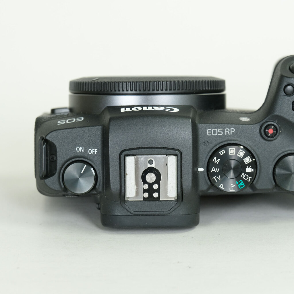 Canon EOS RP Canon EOS RP
