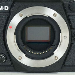 OLYMPUS OM-D E-M5 Mark II