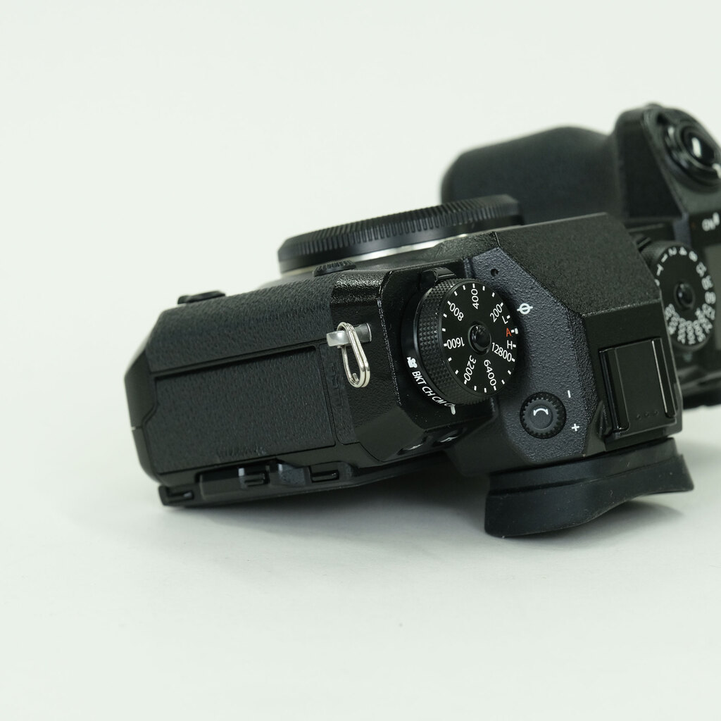 FUJIFILM X-H1