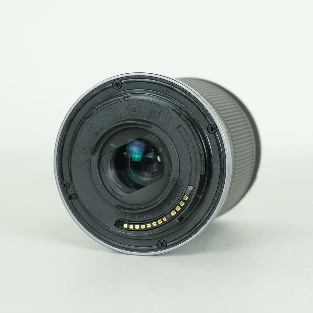 Canon RF-S18-150mm F3.5-6.3 IS STM Canon RF-S18-150mm F3.5-6.3 IS STM