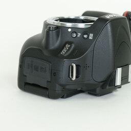 Nikon D5100 ボディ