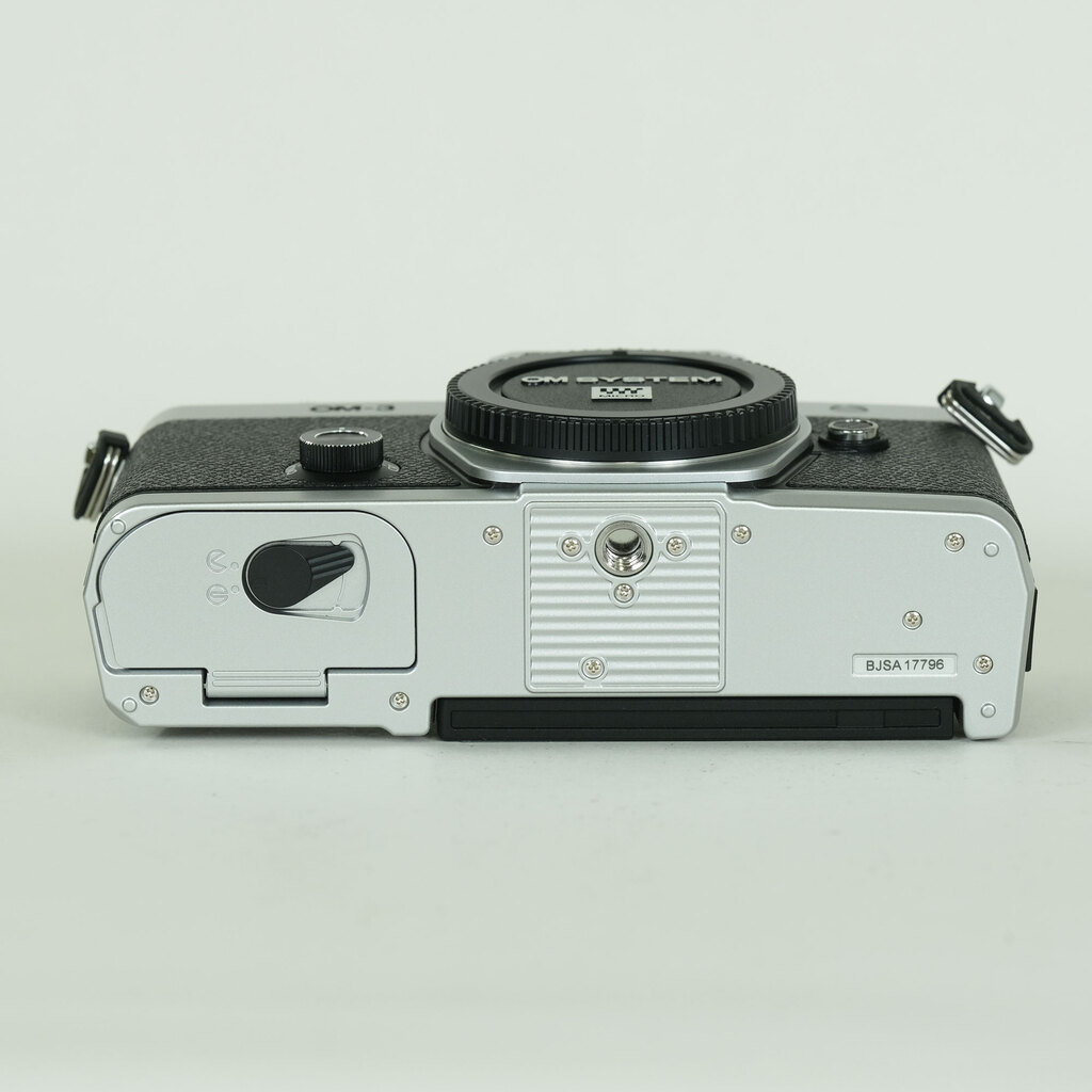 OM SYSTEM OM-3