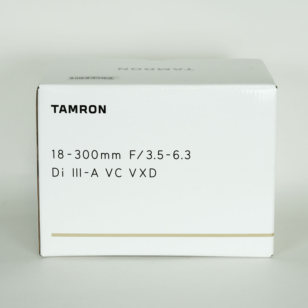 TAMRON 18-300mm F/3.5-6.3 Di III-A VC VXD (Model B061) [フジフイルムX用]