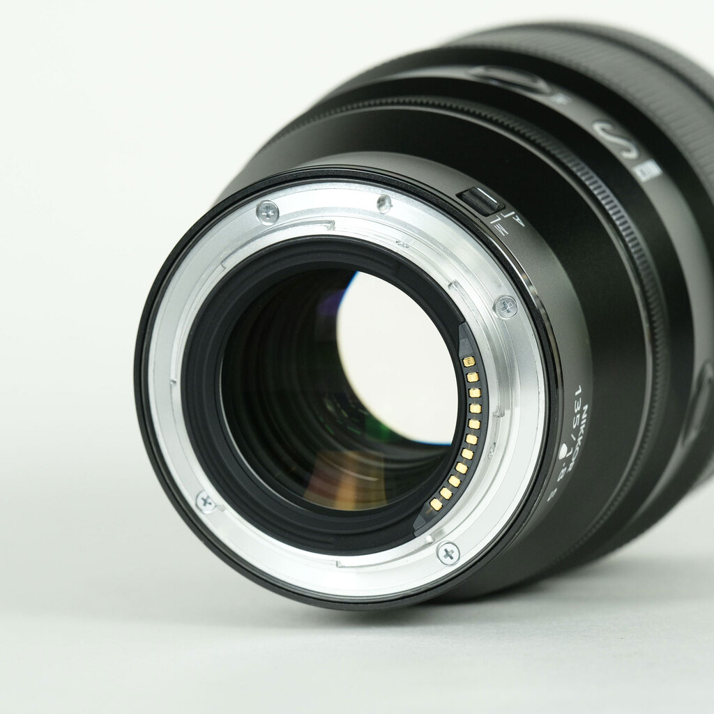 Nikon NIKKOR Z 135mm f/1.8 S Plena