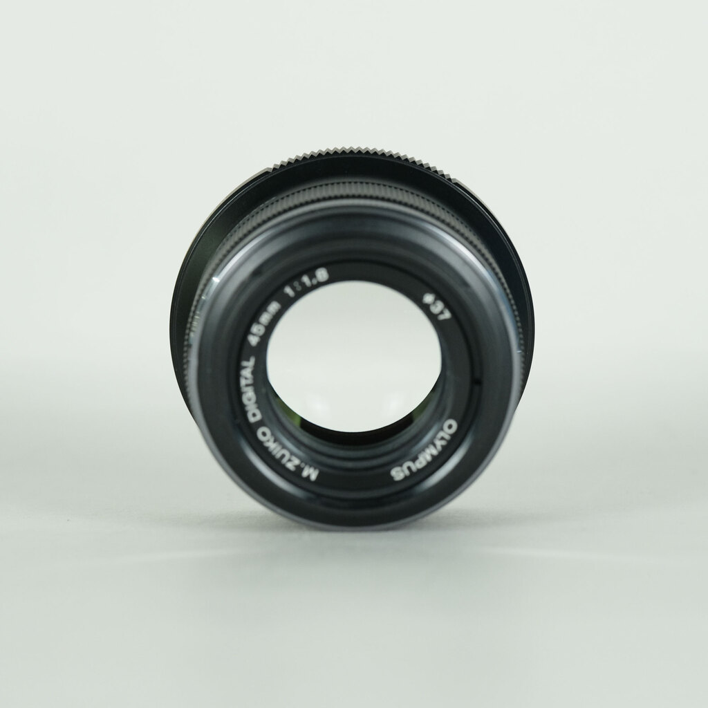 OLYMPUS M.ZUIKO DIGITAL 45mm F1.8の出品 | ONE SCENE（ワンシーン）