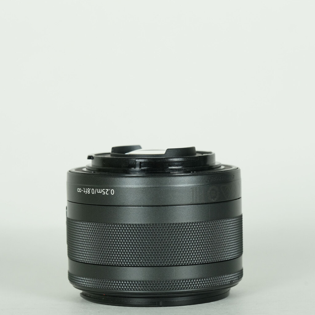 Canon EF-M15-45mm F3.5-6.3 IS STM Canon EF-M15-45mm F3.5-6.3 IS STM