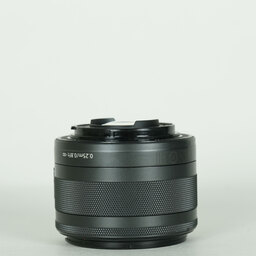 Canon EF-M15-45mm F3.5-6.3 IS STM Canon EF-M15-45mm F3.5-6.3 IS STM