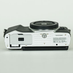 OLYMPUS OM-D E-M10 Mark II