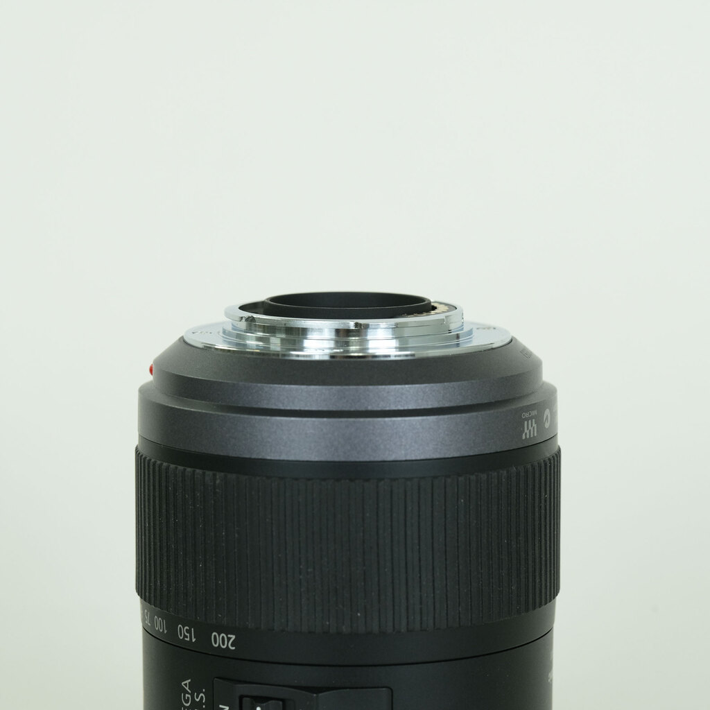 Panasonic LUMIX G VARIO 45-200mm F4.0-F5.6 MEGA O.I.S. H-FS045200 Panasonic LUMIX G VARIO 45-200mm F4.0-F5.6 MEGA O.I.S. H-FS045200