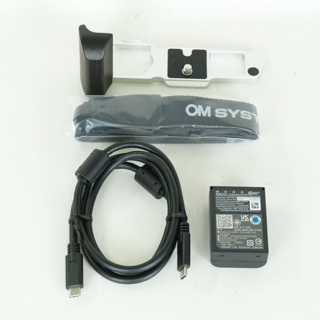 OM SYSTEM OM-3