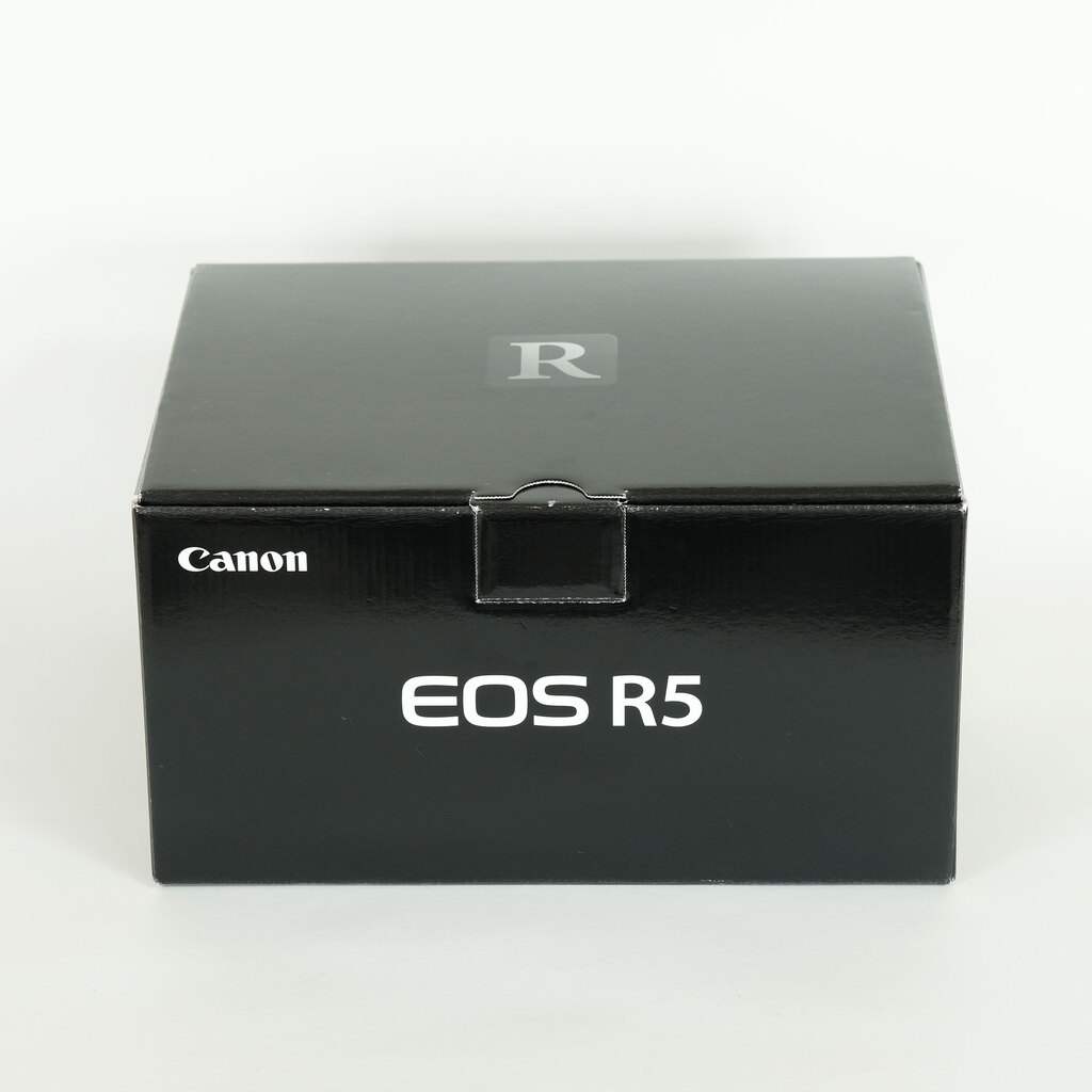 Canon EOS R5