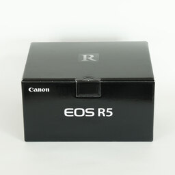 Canon EOS R5