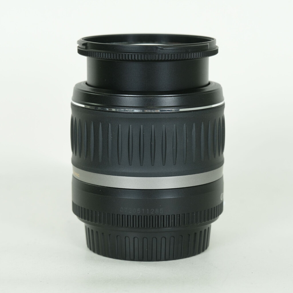 Canon EF-S18-55mm F3.5-5.6 IS