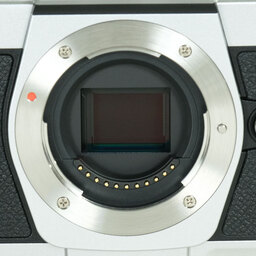 OM SYSTEM OM-3
