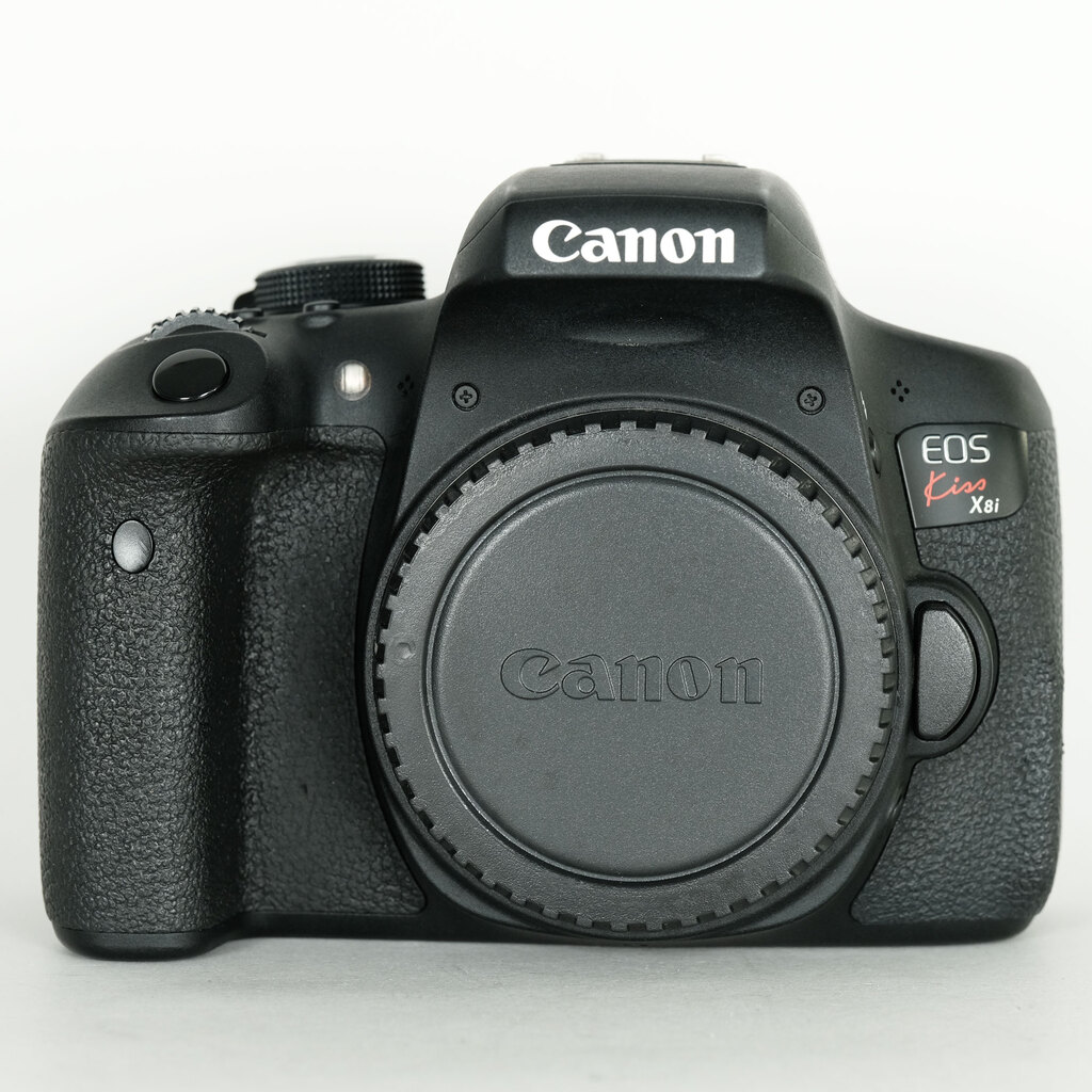 Canon EOS Kiss X8i