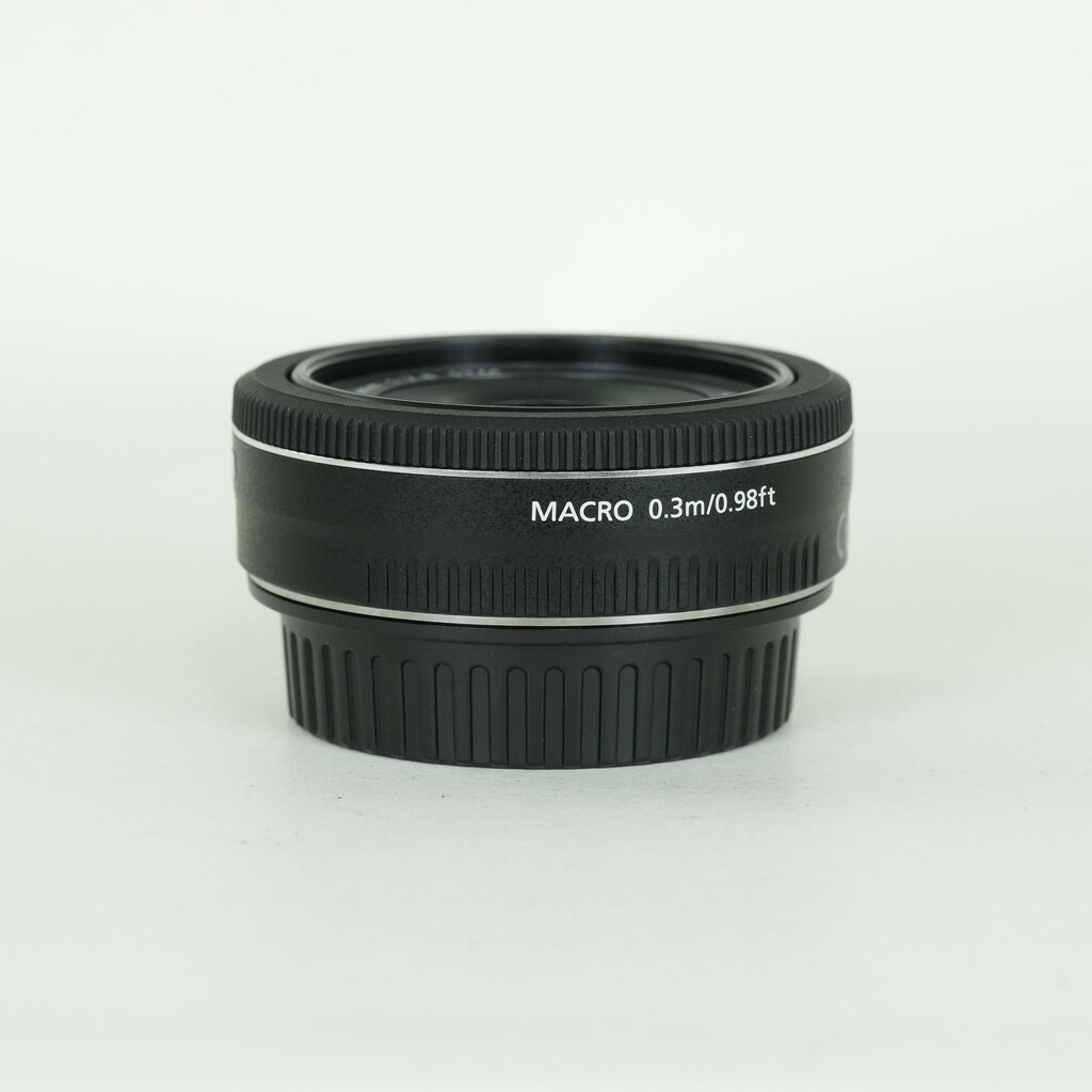Canon EF40mm F2.8 STM
