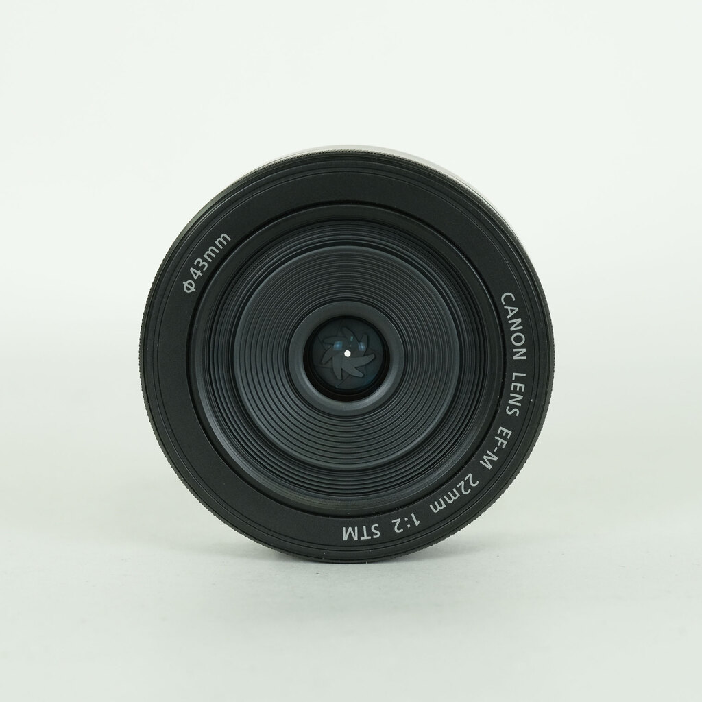 Canon EF-M22mm F2 STM