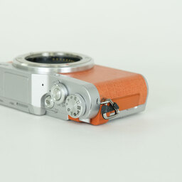 Panasonic LUMIX DC-GF9 ボディ オレンジ