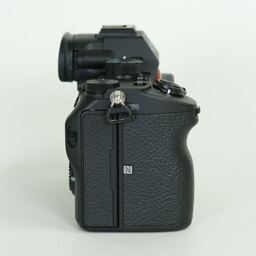 SONY α7 III（ILCE-7M3）